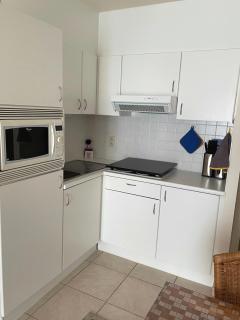 Stylish apartment with a swimming pool by the sea T129 - 5