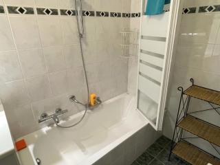 Stylish apartment with a swimming pool by the sea T129 - 4