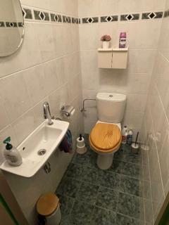 Stylish apartment with a swimming pool by the sea T129 - 1