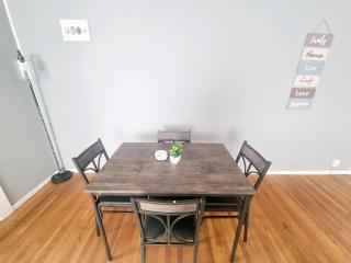 Inviting 1BR Apartment Rockledge Location - 8