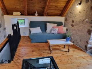 La Loge de Dienne Mini maison atypique avec terrasse, vue montagne et parking couvert - 7