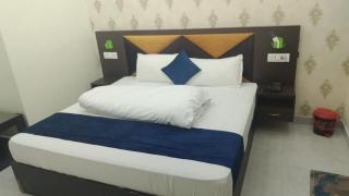 The Ram & Laxman palace - 0