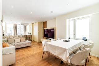 Contemporary Stratford Escape - 7