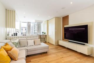 Contemporary Stratford Escape - 3