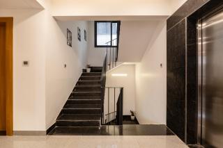 SaffronStays Fira - 4
