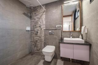 SaffronStays Fira - 4BR villa with pool, lift & sea breeze near Candolim, Baga & Reis Magos Fort - 2