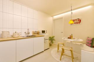 KonKuk univ & Seong-Su COZY STAY , 1-min walk from 2-7 line Subway - 7