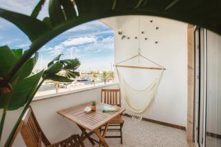Stylish Studio Overlooking Lagos Marina - Mid-Term - 7
