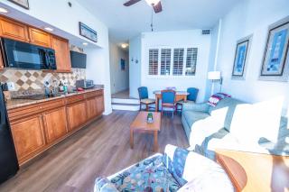 New Top Floor Ocean Front 1BR with Updated Kitchen - Myrtle Beach - 4
