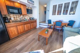 New Top Floor Ocean Front 1BR with Updated Kitchen - 2