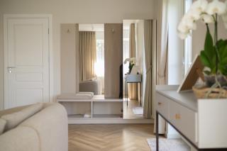 The Elegant Escape - 8