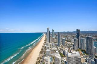 Meriton 3b Bedroom Ocean - City Views. Parking - Gold Coast - 8