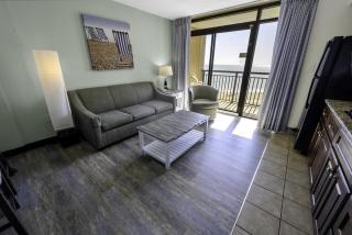 Beautiful Beach Cove ResortSunny 1BRPoolsViews! - 0