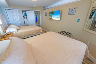 Resort condo w direct beach & resort pools - 2