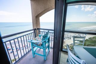 Oceanview condo w balcony & hot tubs - 2