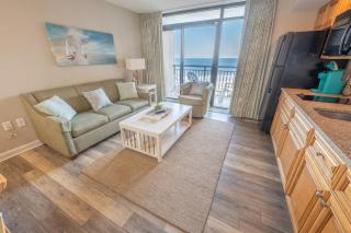 WOW Newly Updated Ocean Front Condo with New Pools - 0