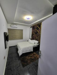 Kaycee Apartments, Gym Swimming pool - 9