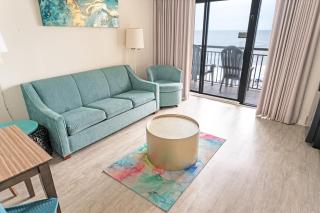 Resort condo w balcony & beach access - 5