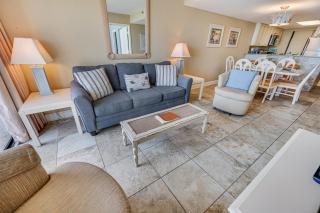Stunning Views! 2BR Oceanfront,Beach Cove & pools - 5