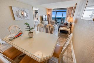 Stunning Views! 2BR Oceanfront,Beach Cove & pools - Myrtle Beach - 4