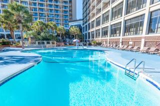 Cozy condo w balcony & resort pools - 2