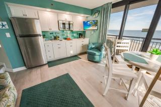 New Remodeled Corner Oceanfront Beach Cove, Pools! - Myrtle Beach - 8