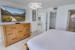 New Remodeled 3BR Beach Colony Resort, Oceanfront! - 2