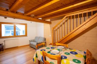 Alba Rupestre, Ceto Ospitar - 0