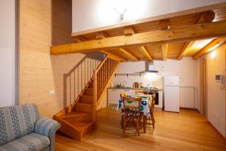 Alba Rupestre, Ceto Ospitar - 5