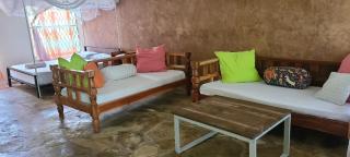 PRIMESHADE GUESTHOUSE - 7