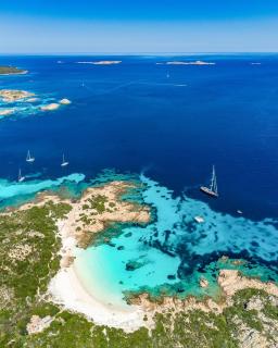 Seaside Elegance 50m from the Beach - 8