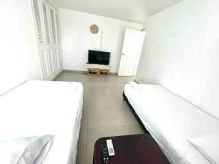 Ocean view apartment in a great location - 4