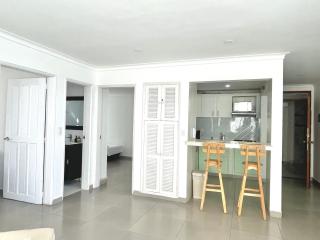 Ocean view apartment in a great location - 6