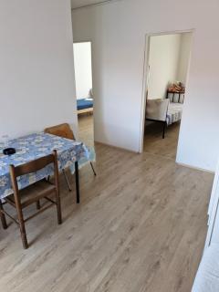 Golden Leaf Rooms - 7