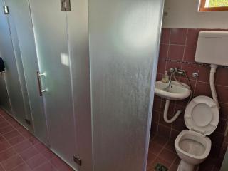 Golden Leaf Rooms - 5