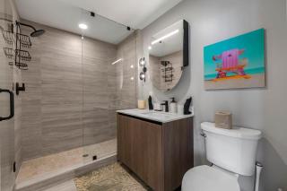 Miami Beach Retreat Cozy 2BR Steps from the Shore - 3