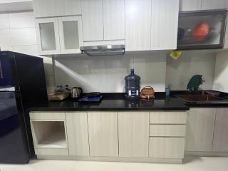 Service Apartment With Netflix, Sea View and High Floor - 5