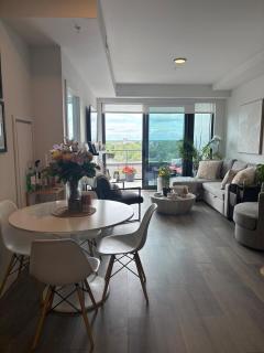 Luxury Waterfront Penthouse - 7