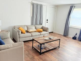 Cozy 3BR Home Downtown with Backyard Wi-Fi Parking - 9