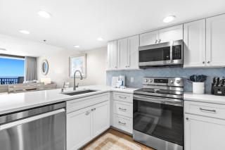 One Seagrove Place 1201 - 1