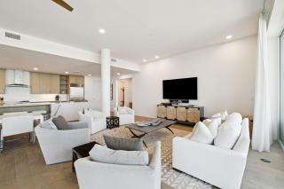 Luxurious Penthouse Condo with Stunning Gulf Views! #402 Viridian in Seagrove 5BR Sleeps 12 condo - 3