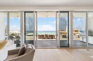 Luxurious Penthouse Condo with Stunning Gulf Views! #402 Viridian in Seagrove 5BR Sleeps 12 condo - 1