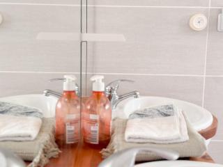 Cozy house with pool - 5