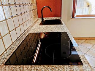 Historic 14th-century apartment in the center of Montaione, Tuscan charm - 5