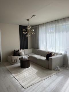 Elegant city apartment in Bergen- Private outdoor patio and free parking - 6