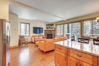 4 Mi to Skiing Truckee Escape with Deck - 3