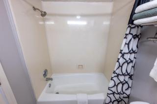 Renovated Oceanfront - Ground Floor - Great Pools! - 1