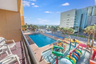 Newly Remodeled Caravelle l Studio,Views,Pools! - 9