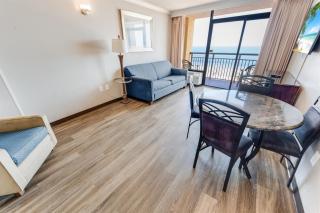KING Honeymoon Suite Pools at Caravelle Resort! - 1