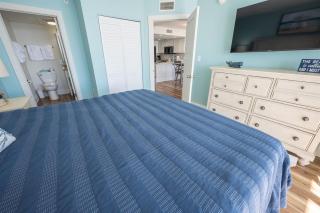 King Suite 3BR,Direct Oceanfront Views, Remodeled! - Myrtle Beach - 3